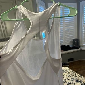 Zyia White Open Vented Back Tank